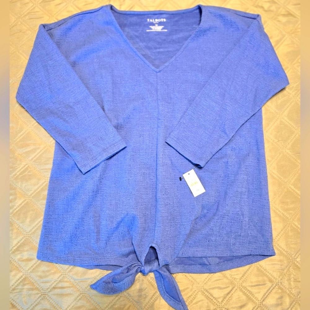NEW Talbot petite 3/4 sleeve tie front top.